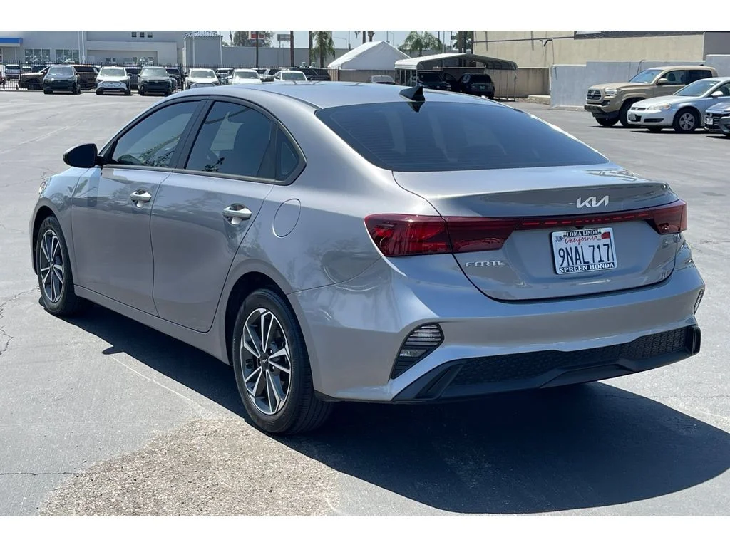 Used 2023 Steel Gray Kia LXS image 3