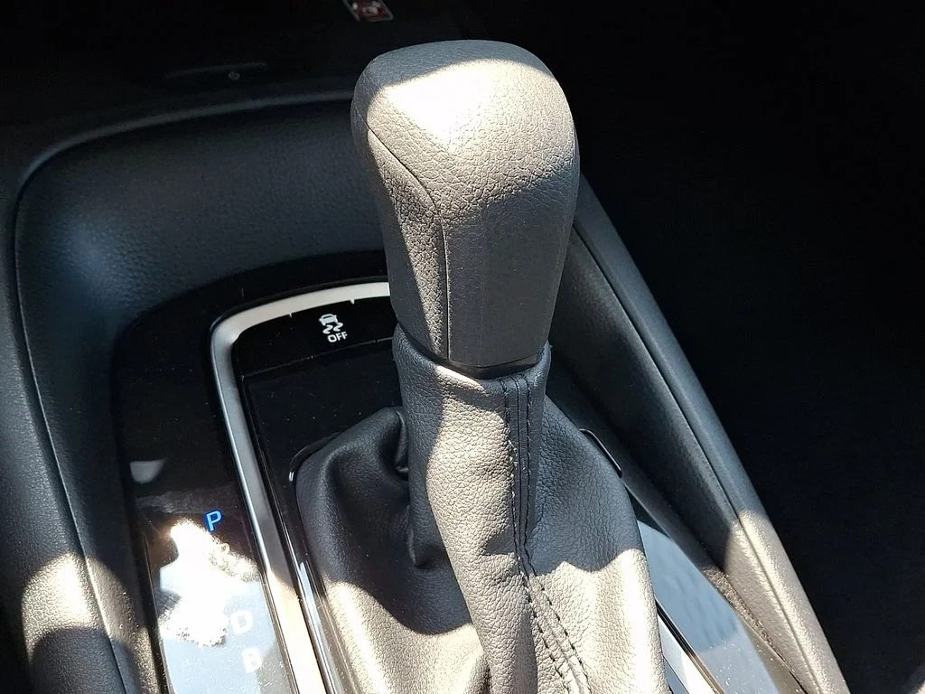 New 2026 Midnight Black Metallic Toyota  LE image 18