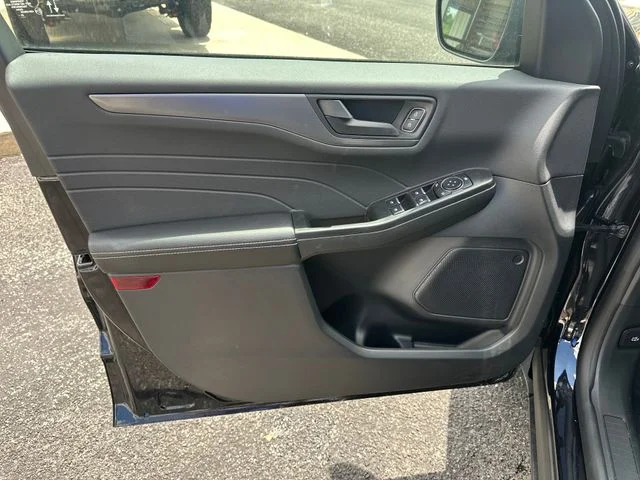 New 2026 Agate Black Metallic Ford Active® image 16
