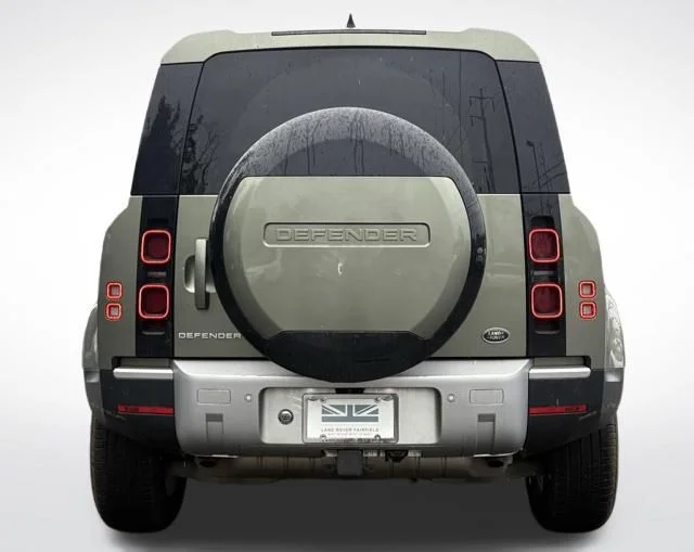 Certified Used 2023 Green Land Rover S image 7