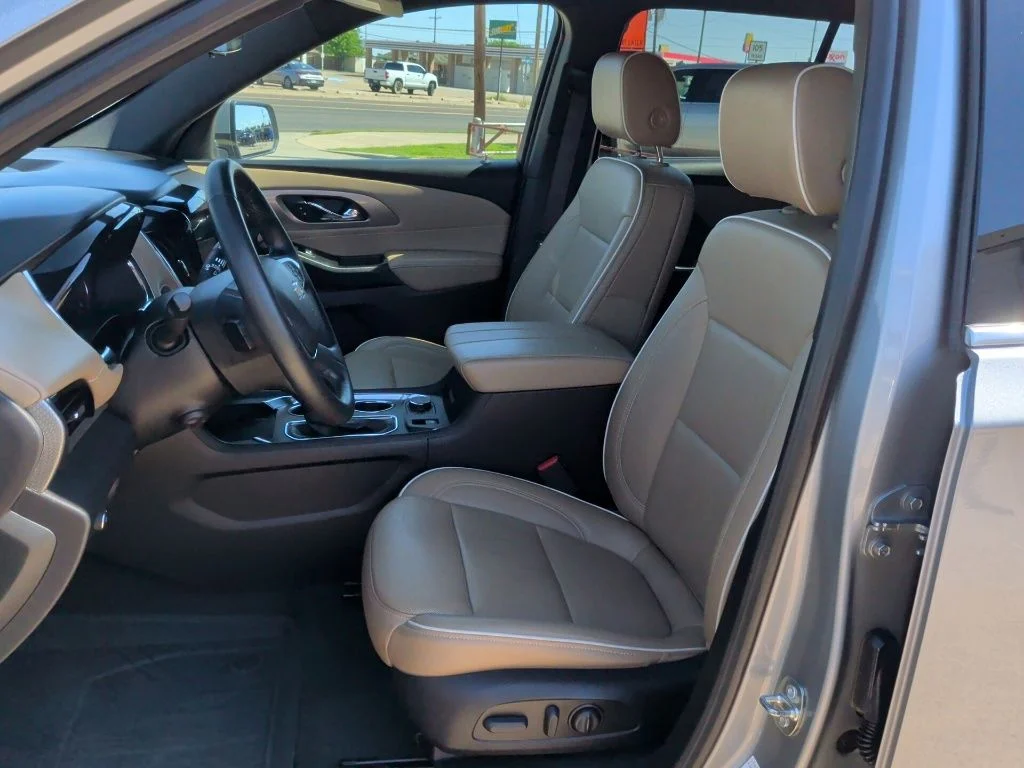 Used 2023 Gray Chevrolet Premier image 12