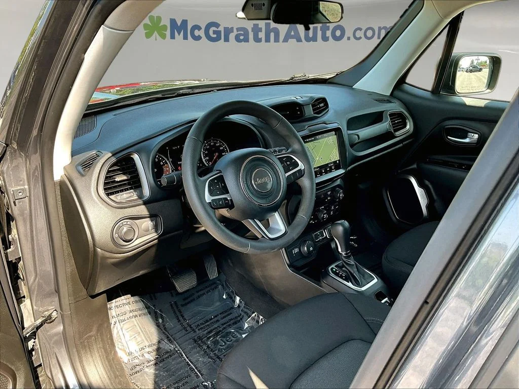 Used 2023 Gray Jeep Latitude image 19