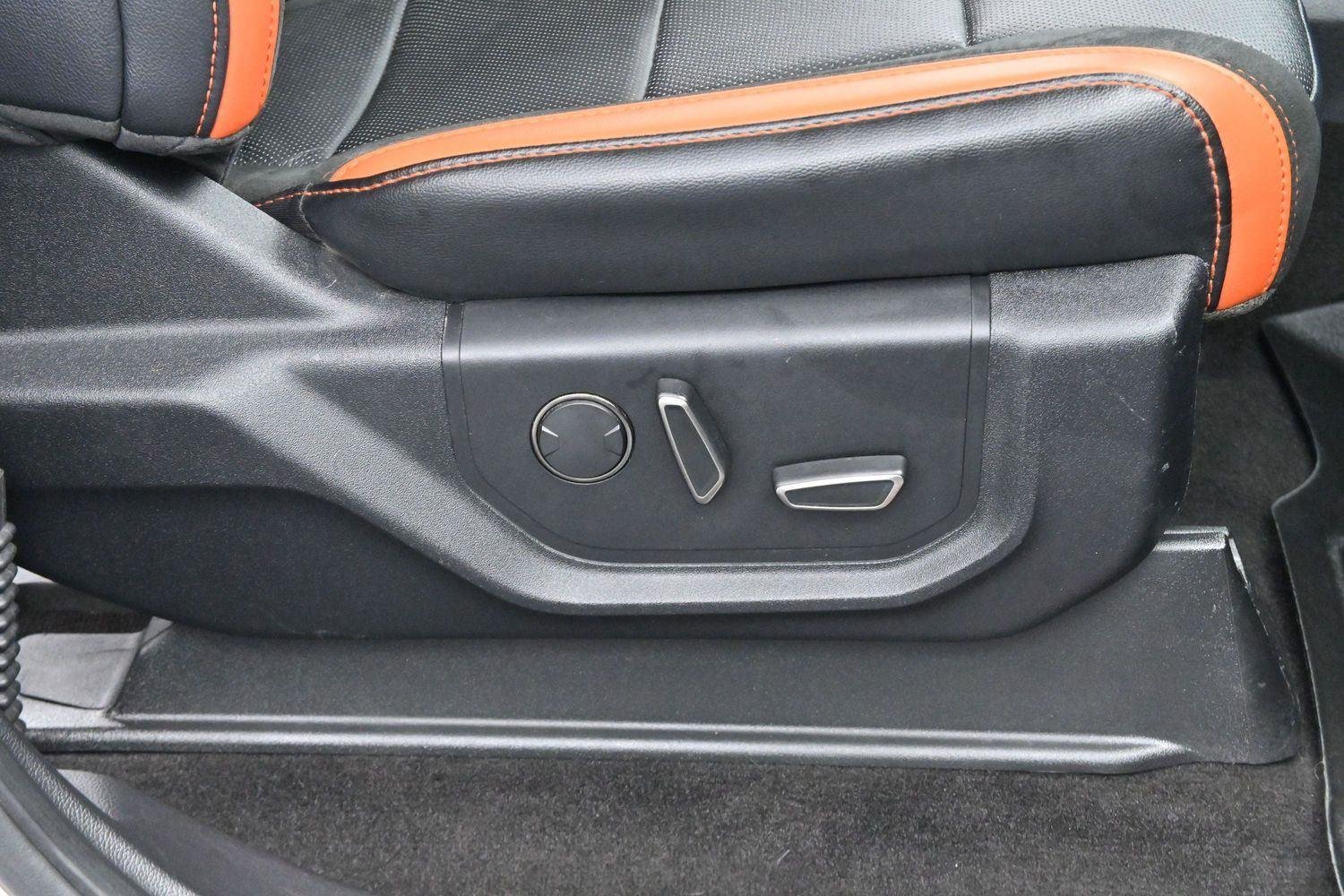 Used 2018 Oxford White Ford Raptor image 37