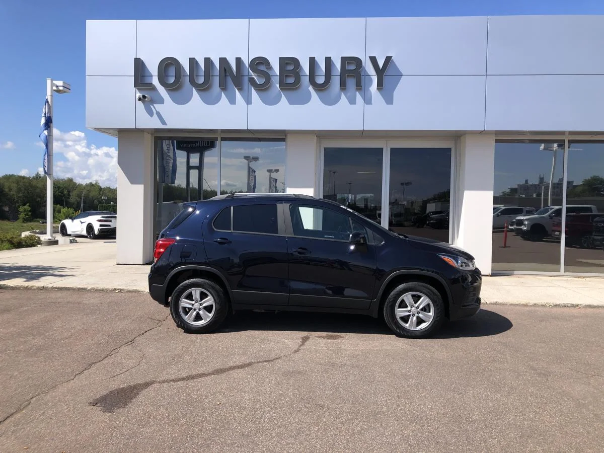 Used 2022 Blue Chevrolet Awd 4dr Lt image 2