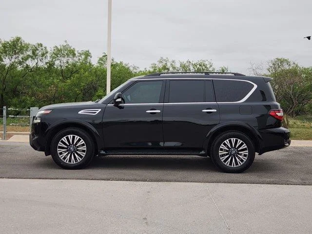 Used 2023 Super Black Nissan SL 4x2 image 3