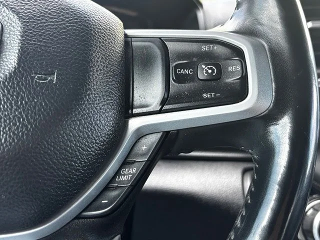 Used 2022 Blue Ram Big Horn/Lone Star image 16