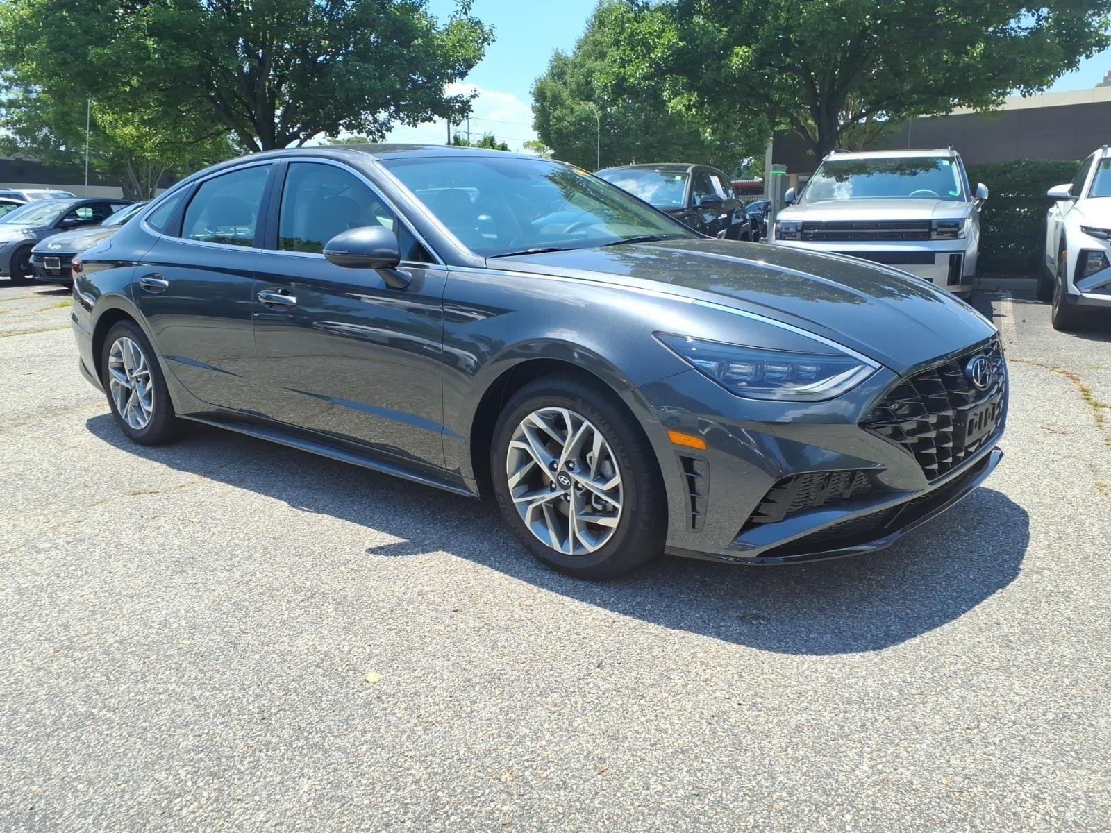 Used 2023 Portofino Gray Hyundai SEL image 4