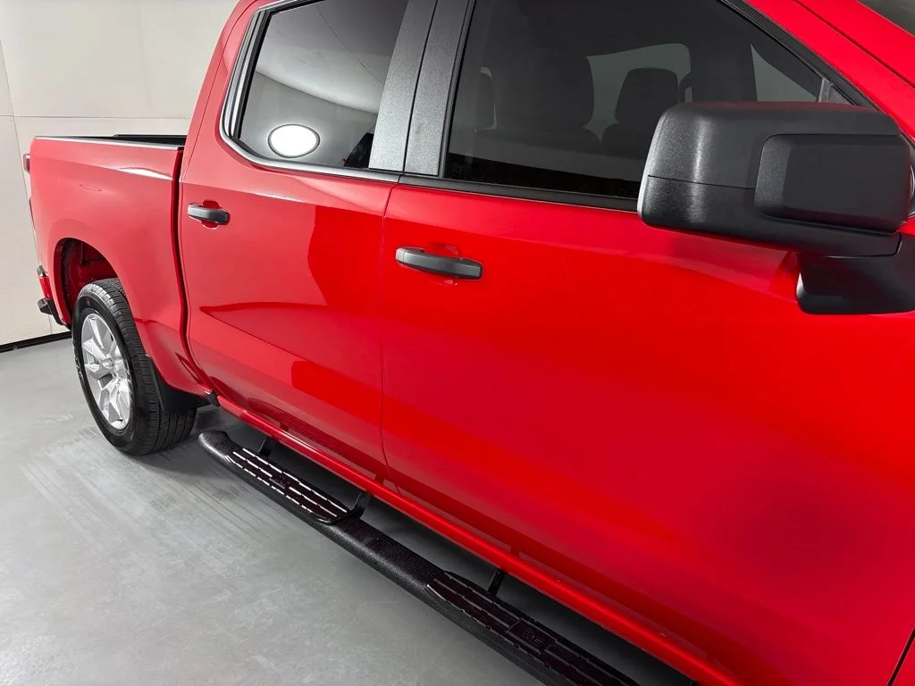 Used 2025 Red Chevrolet Custom image 12