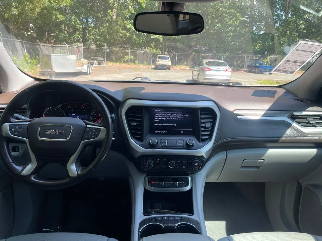 Used 2020 White GMC SLT image 9