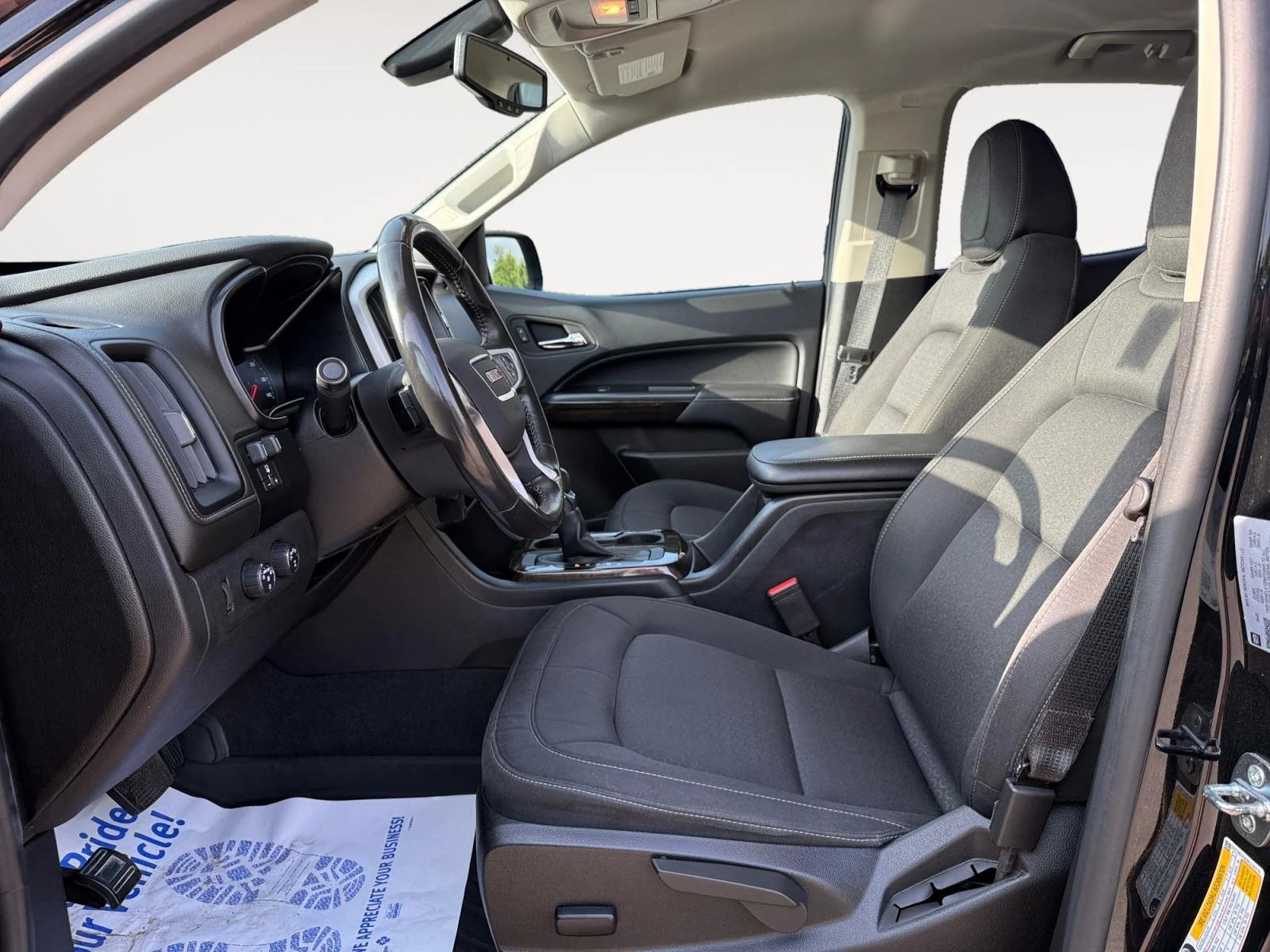 Used 2022 Onyx Black GMC Elevation image 10