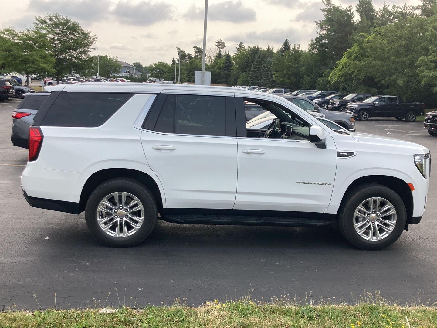 Used 2024 Summit White GMC SLE image 8