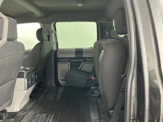 Used 2018 Magnetic Ford XL image 24