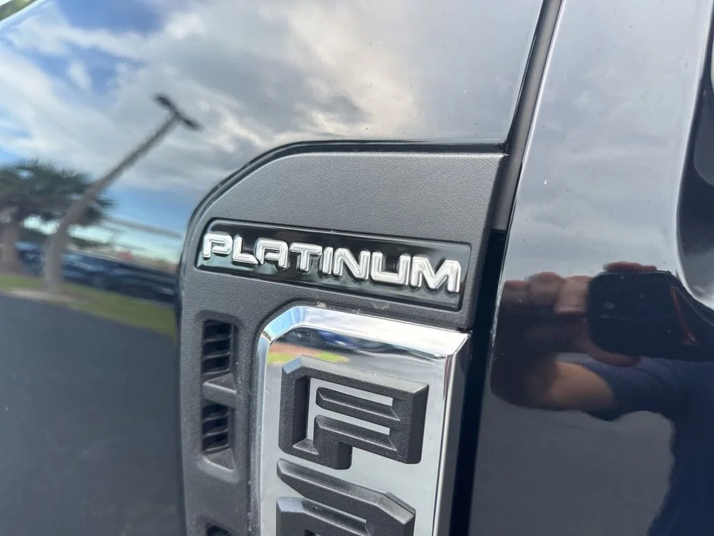 Used 2024 Black Metallic Ford Platinum image 5