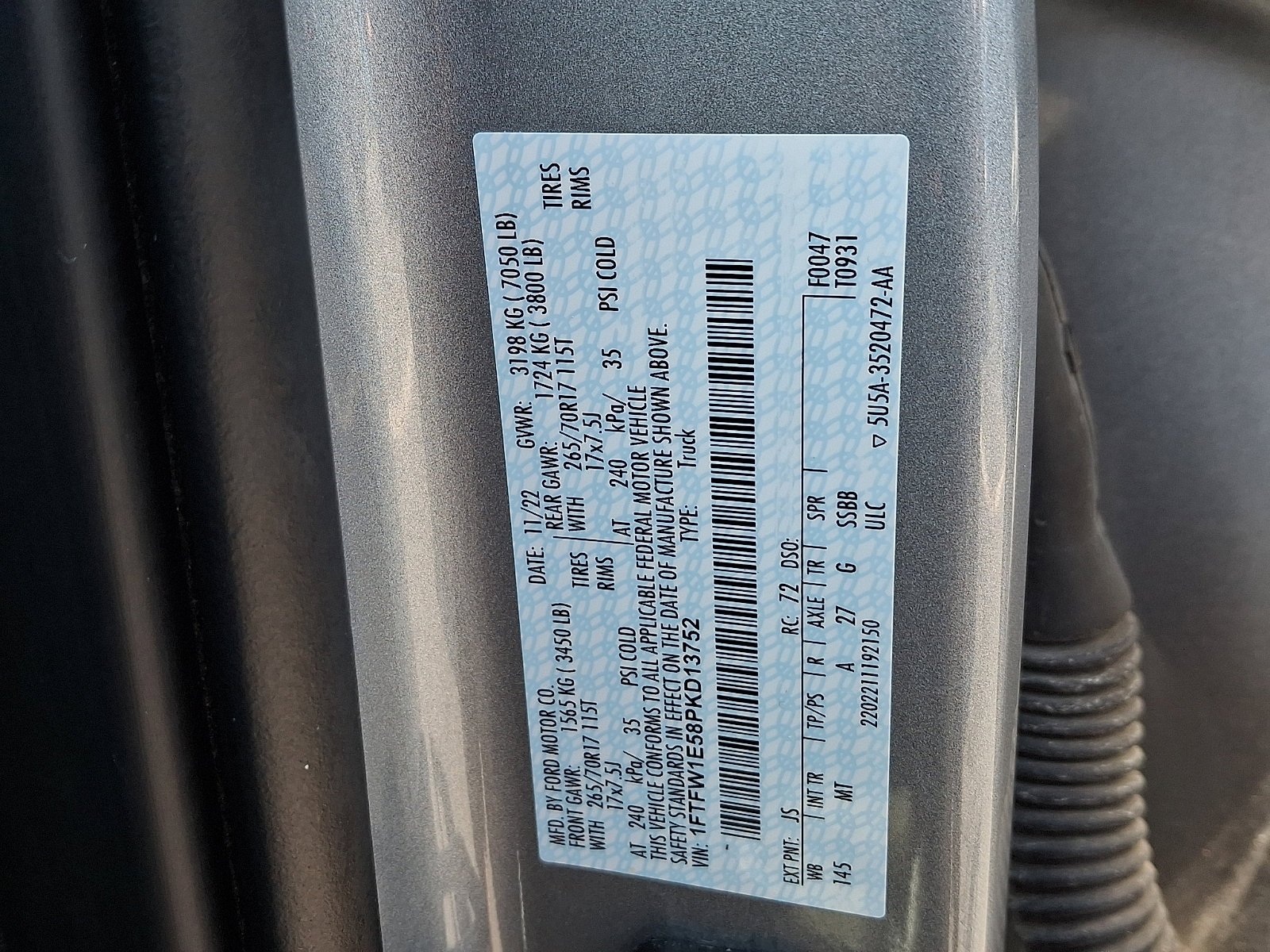 Used 2023 Iconic Silver Metallic Ford XLT image 18