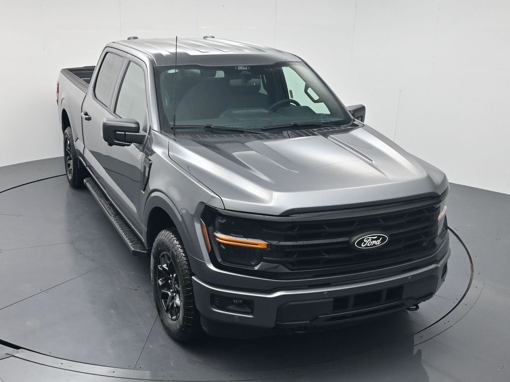 New 2026 Carbonized Gray Metallic Ford XLT image 29