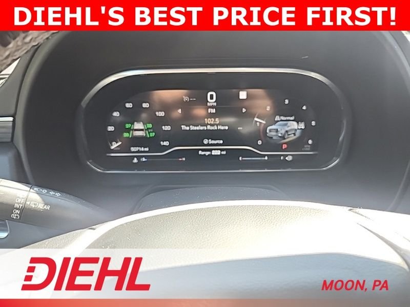 Used 2022 White GMC SLT image 9