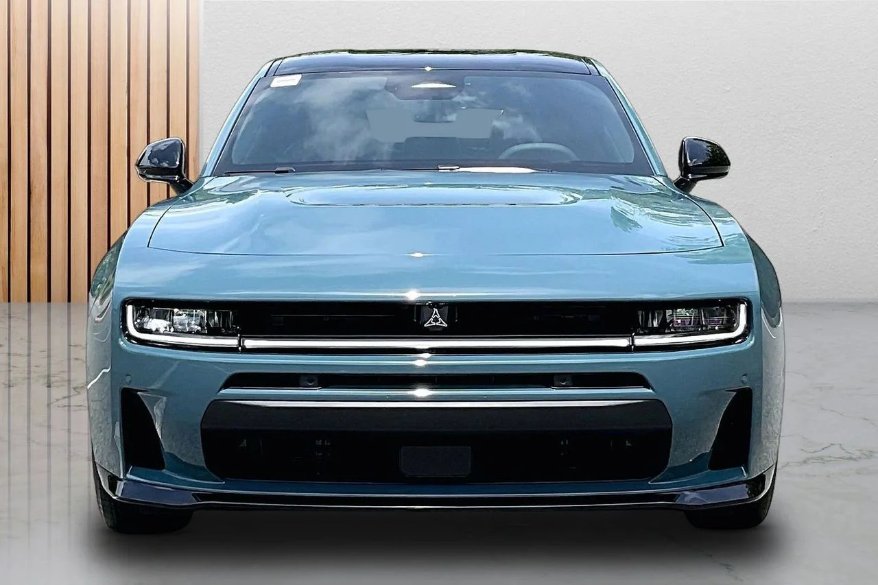 New 2026 Sub-Zero Exterior Paint Dodge  image 3