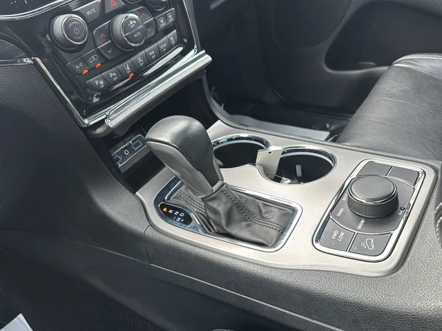 Used 2021 Gray Jeep Limited image 22