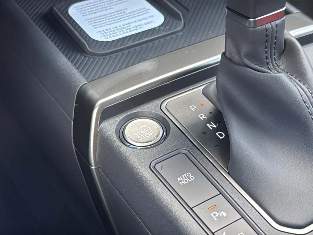 New 2027 Gray Kia S image 30