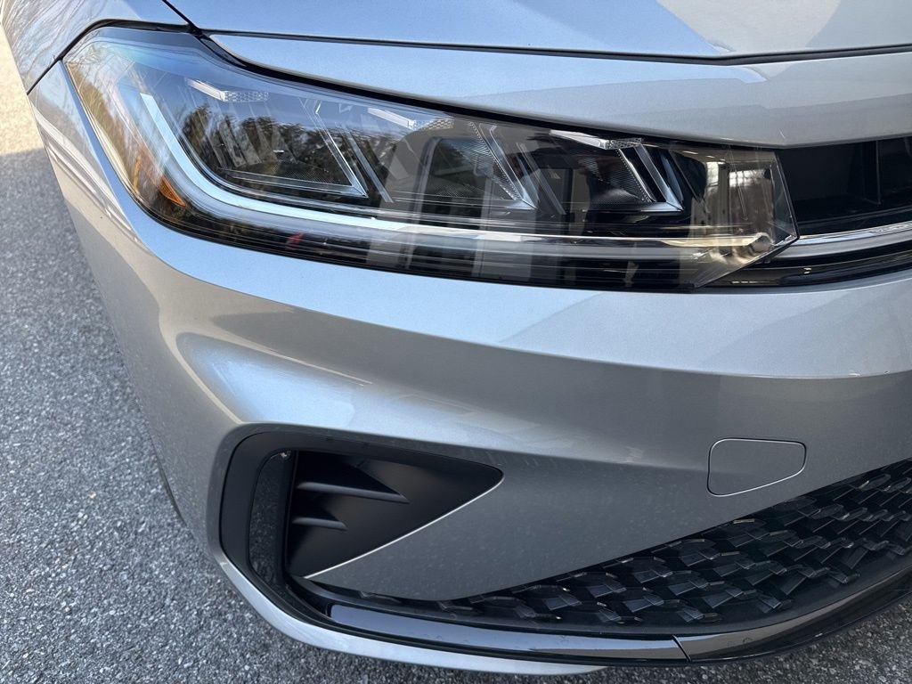 2025 Volkswagen Jetta Sport - Photo 16