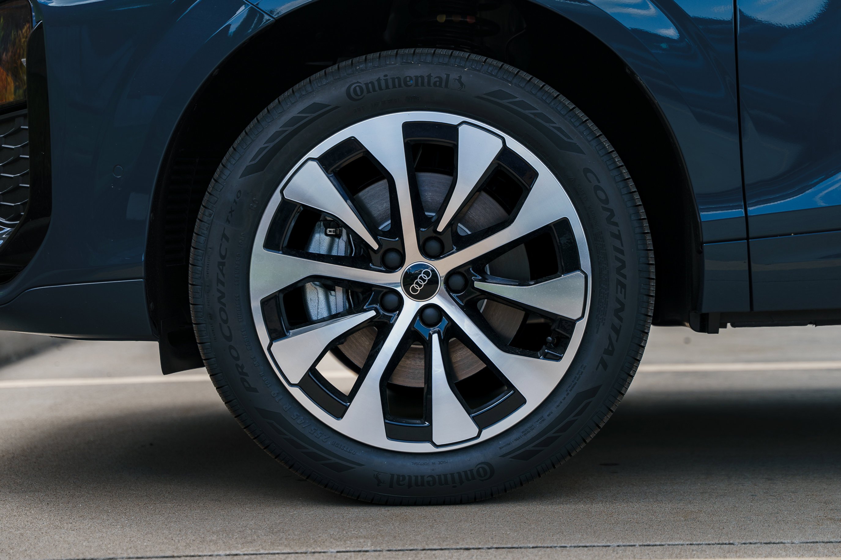New 2026 Malpelo Blue Metallic Audi S line image 28