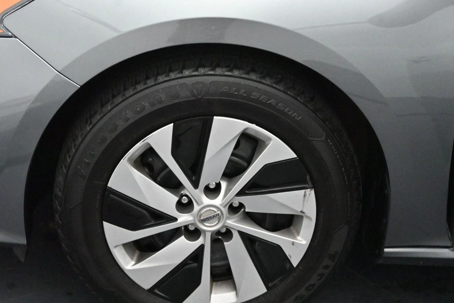 Used 2022 Gun Metallic Nissan 2.5 S image 30