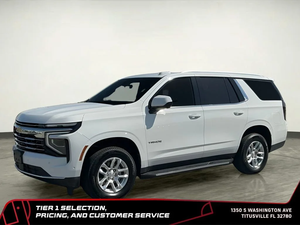 Used 2025 Summit White Chevrolet LT image 2