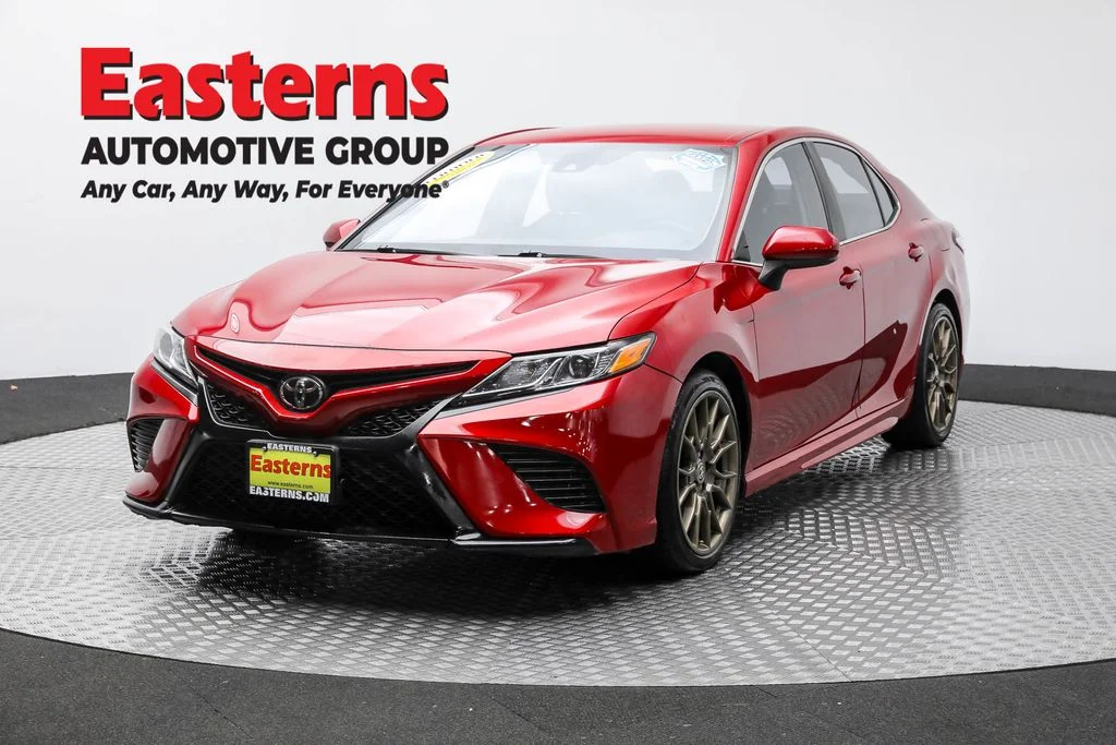 Used 2020 Red Toyota SE image 1