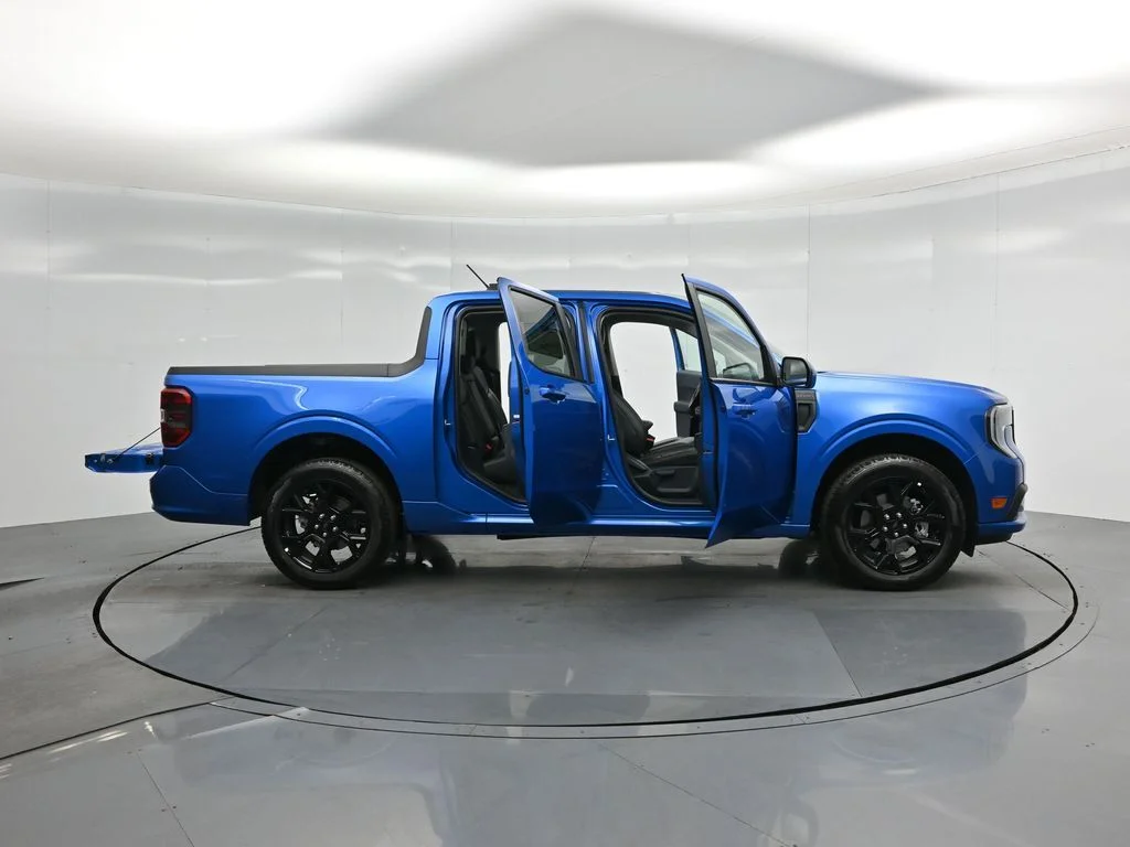 New 2025 Velocity Blue Ford Lobo Standard image 4
