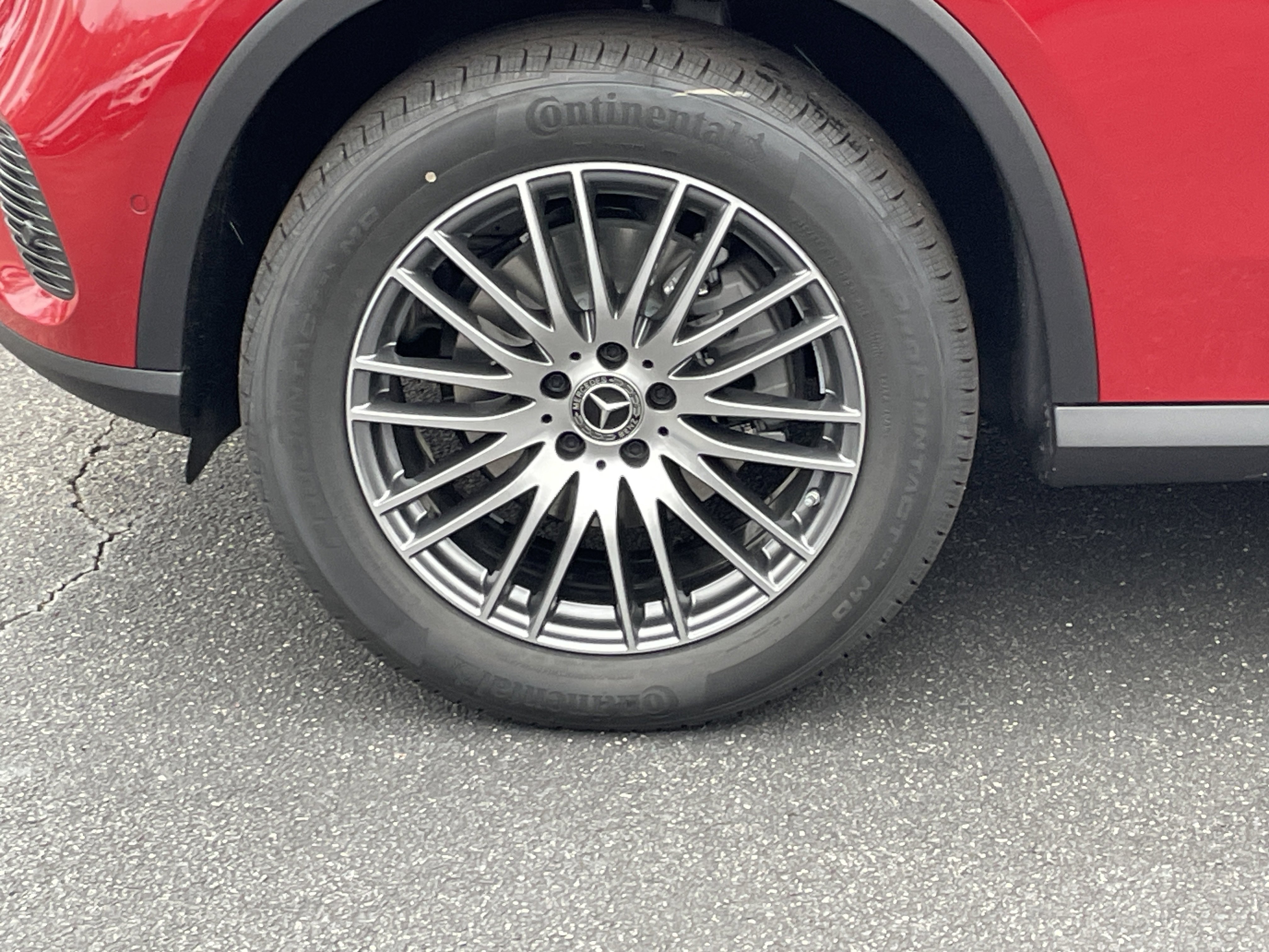 New 2026 MANUFAKTUR Patagonia Red Metallic Mercedes-Benz GLC 300 SUV image 16