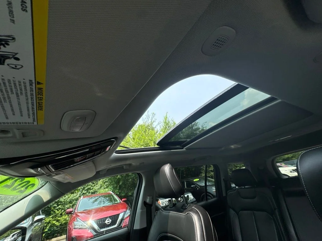 Used 2021 Gray Jeep Limited image 22