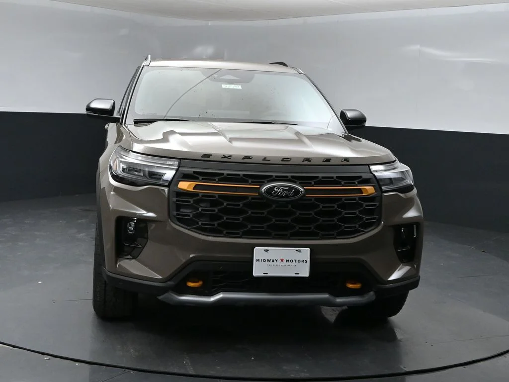 New 2026 Gray Ford Tremor image 6