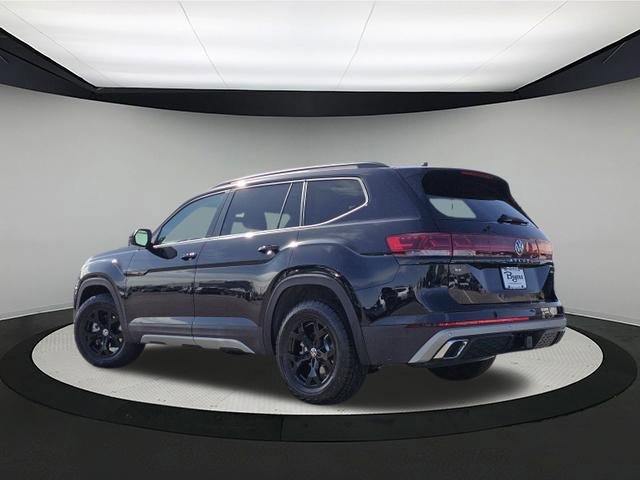 New 2026 Deep Black Pearl Volkswagen 2.0T Peak Edition image 5