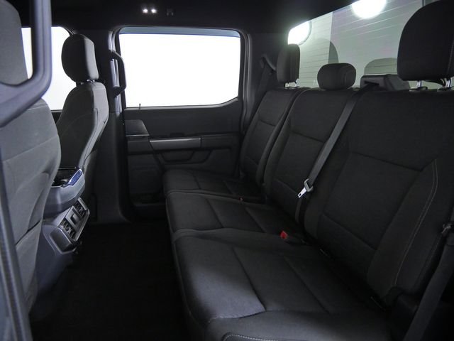 Used 2021 Black Ford XLT image 17