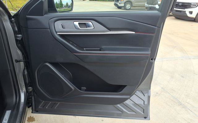 Used 2025 Gray Ford ST-Line image 22