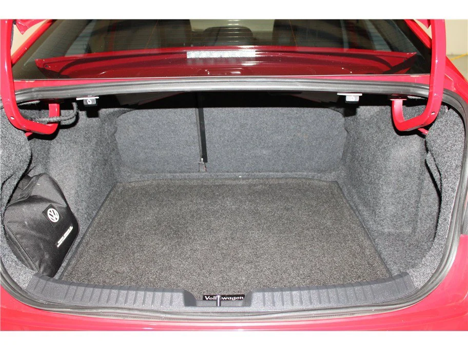 Used 2019 Red Volkswagen SEL image 20