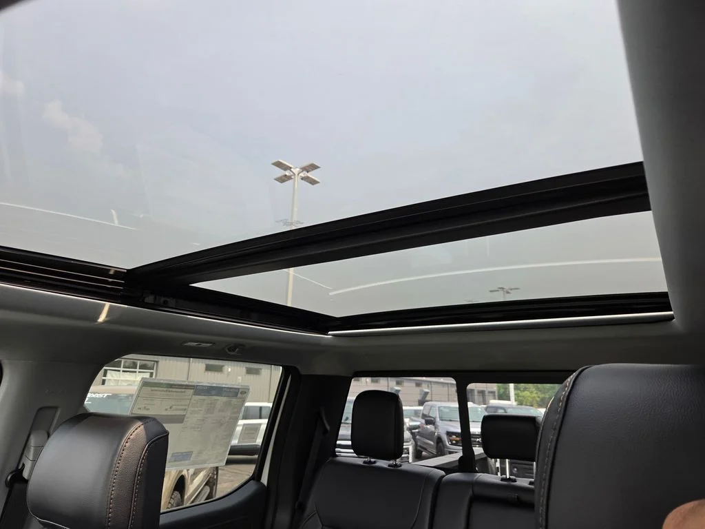 New 2026 Star White Metallic Tri-Coat Ford F-350® Lariat® image 12