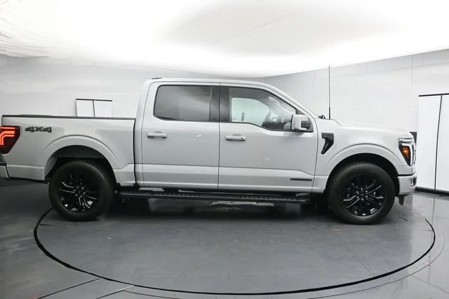 Used 2024 White Ford Lariat image 11