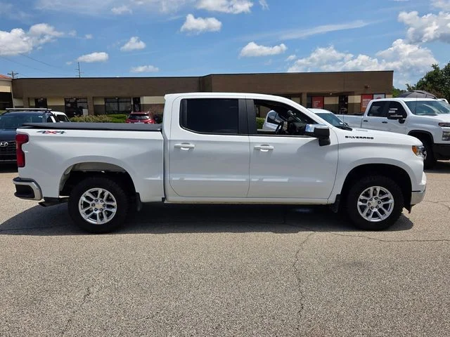Used 2024 White Chevrolet LT image 16