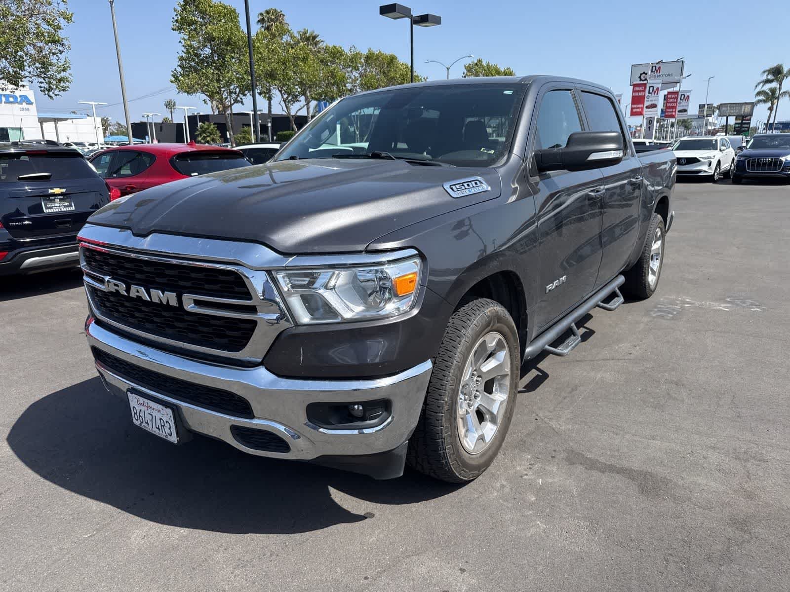 2022 RAM 1500 Big Horn/Lone Star 4x4 Crew Cab 5'7's photo