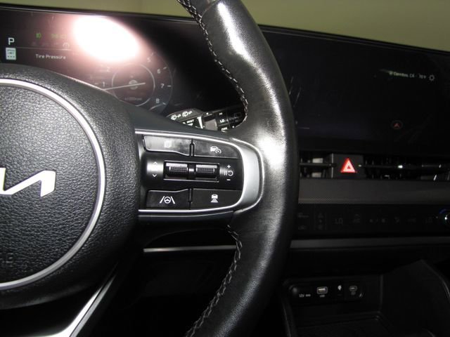Used 2024 Gravity Gray Kia SX-Prestige image 6