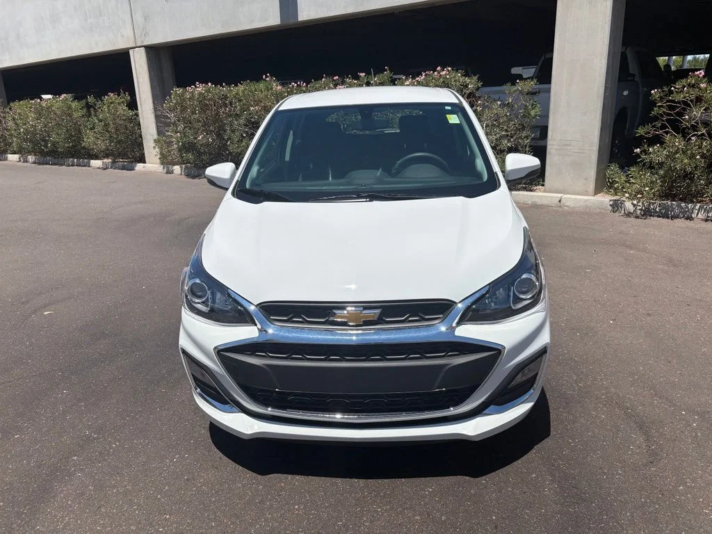 Used 2020 White Chevrolet 1LT image 4