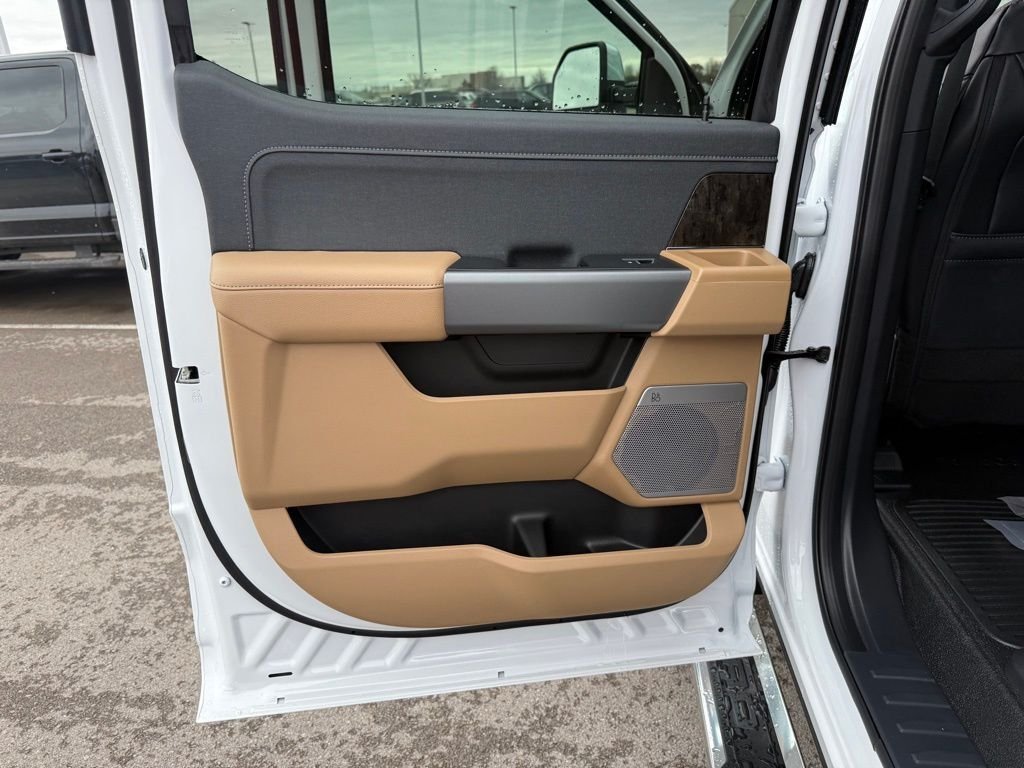 New 2026 Oxford White Ford F-250® Lariat® image 12