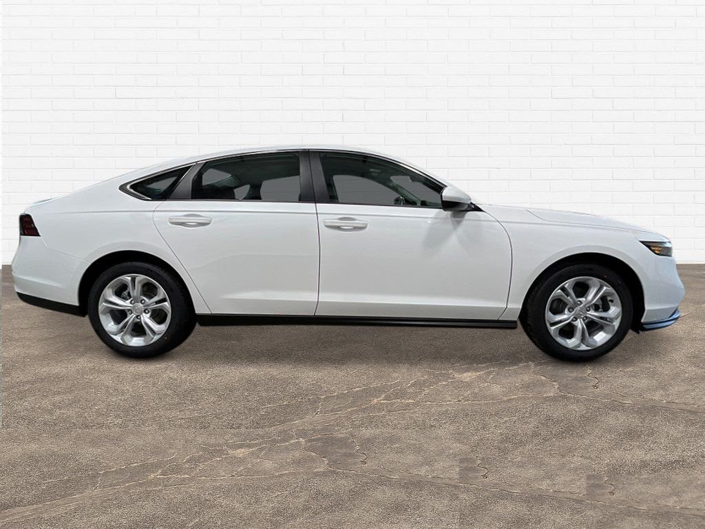 New 2026 Platinum White Pearl Honda LX image 7