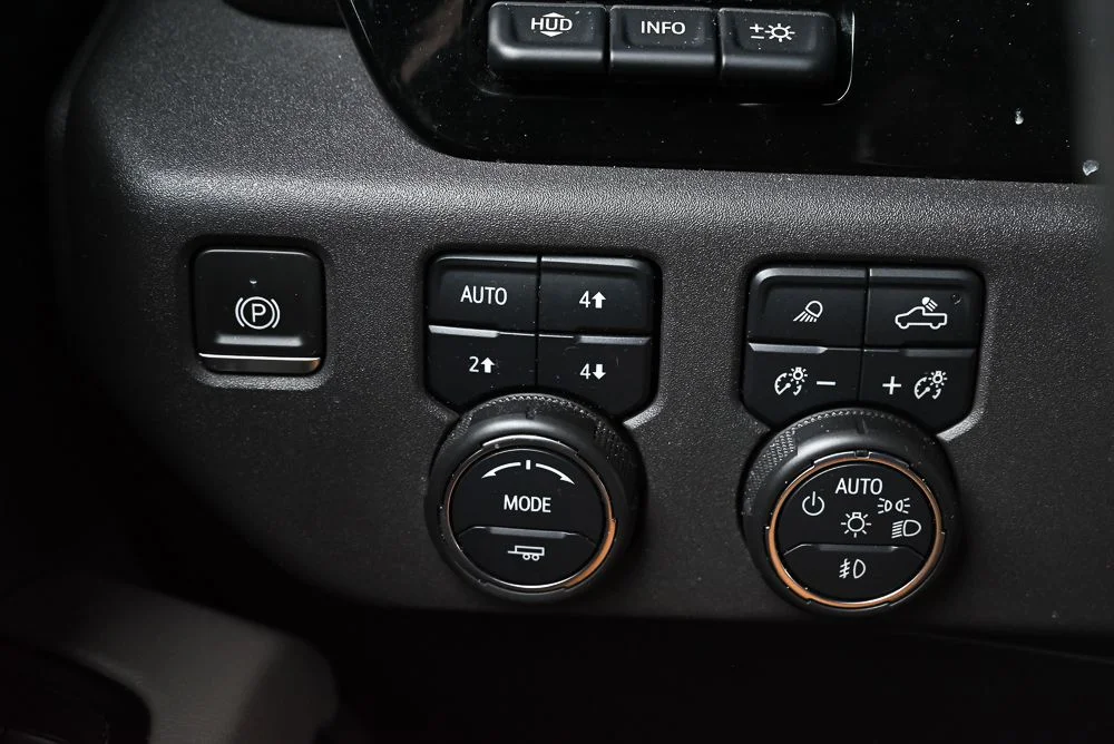 Used 2022 Blue Chevrolet ZR2 image 13