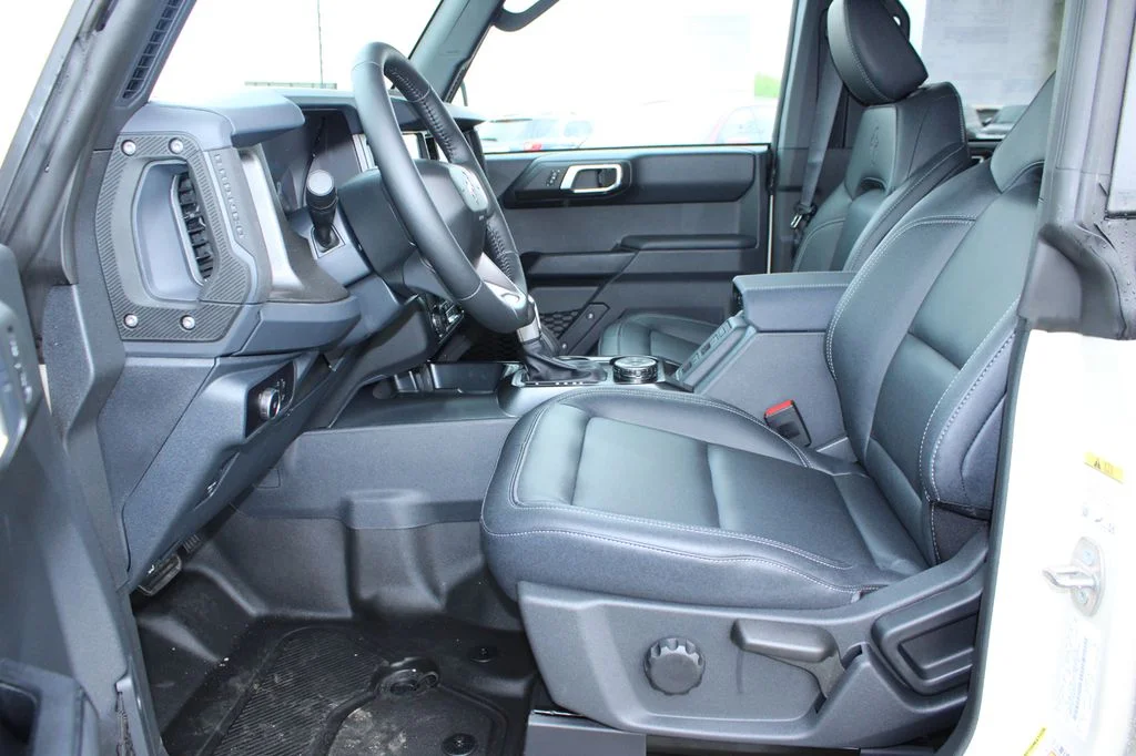 New 2026 Desert Sand Ford Badlands® image 36