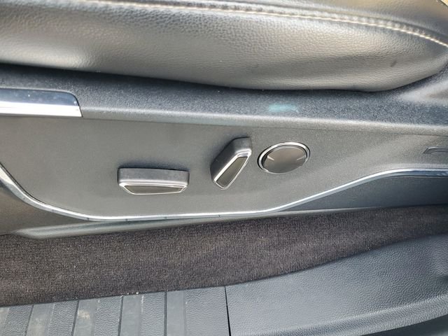 Used 2021 White Ford Lariat image 7