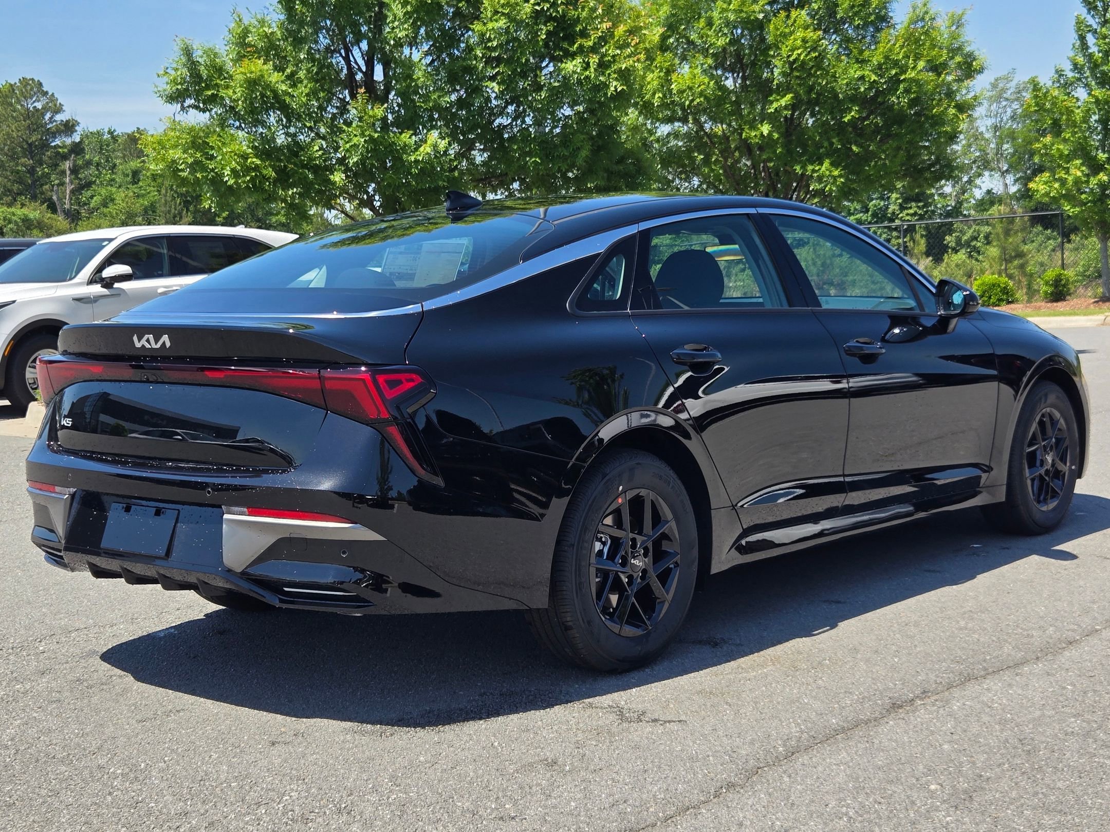 New 2026 Aurora Black Pearl Kia LXS image 7