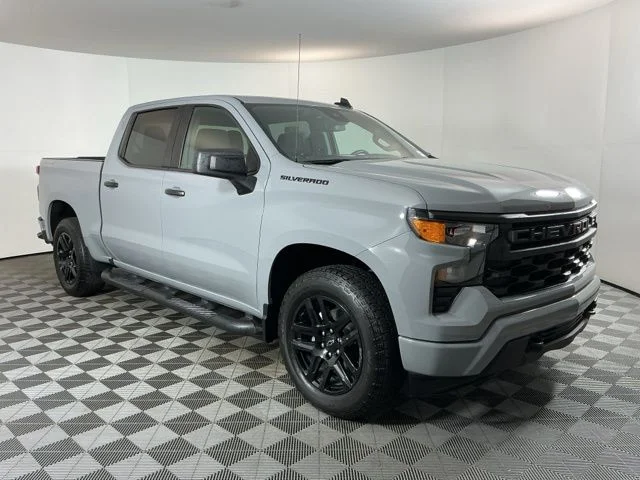 Used 2024 Gray Chevrolet Custom image 3