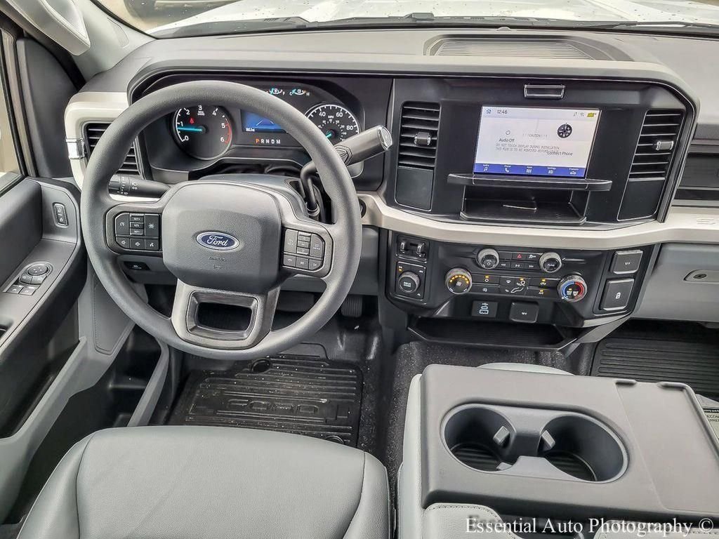 New 2025 Oxford White Ford F-450® XL image 12
